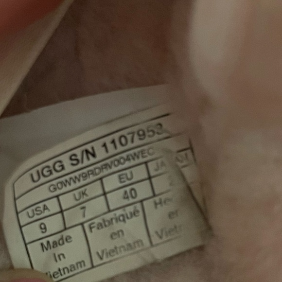 Ugg oh yeah pink slides - Picture 5 of 5